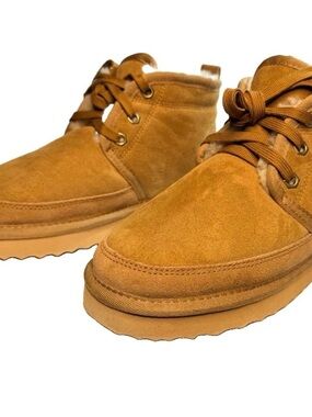 Pajar Women's Chukka Boots in Wheat Suede